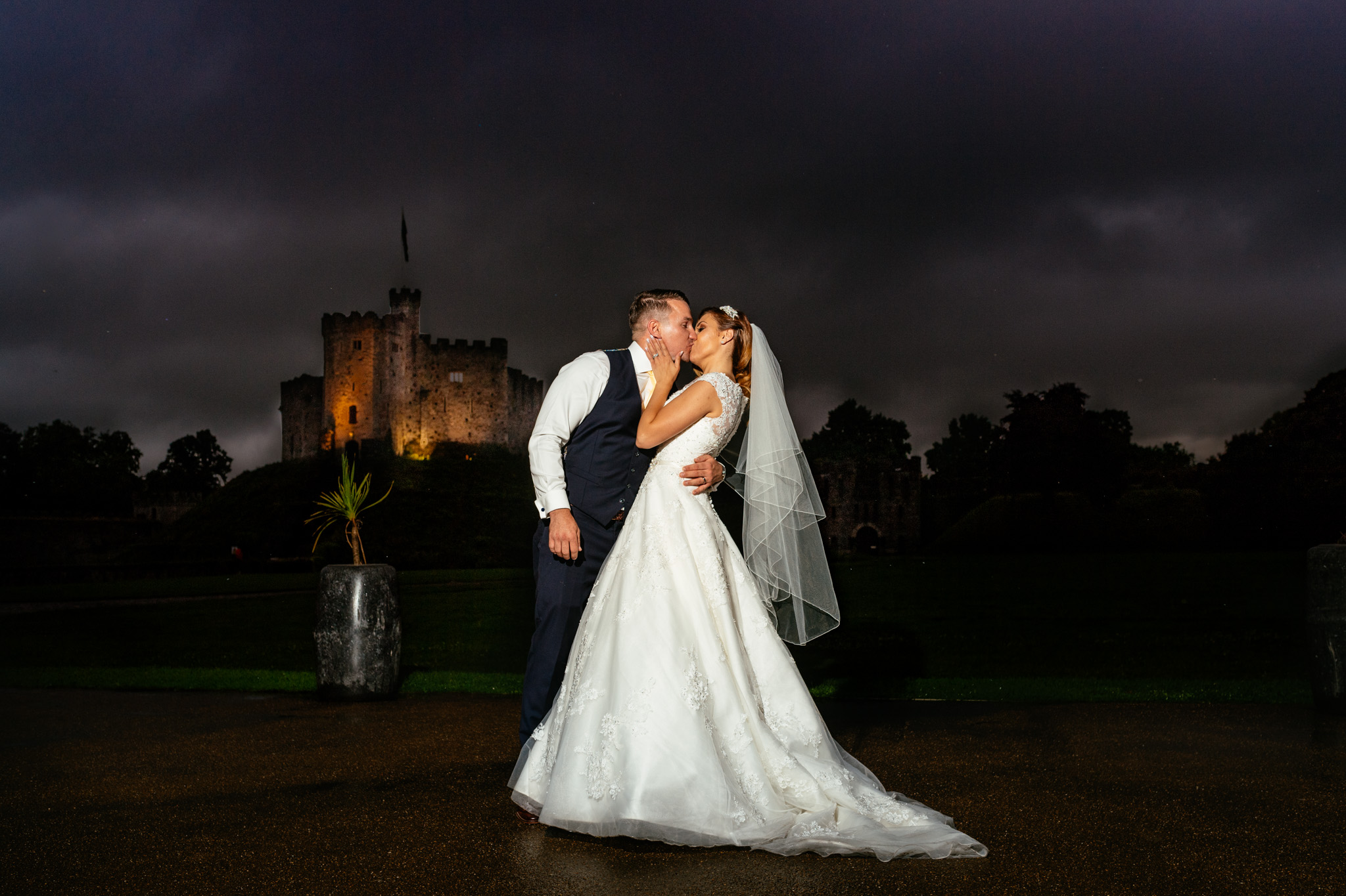 South Wales Wedding Photographers -OM- 001 – NIKON D5 35 mm 1-125 sec at f – 5.6 ISO 400